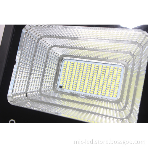 Factory IP65 Waterproof Outdoor 6500K 100W Solar Flood Light